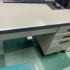 事務用机