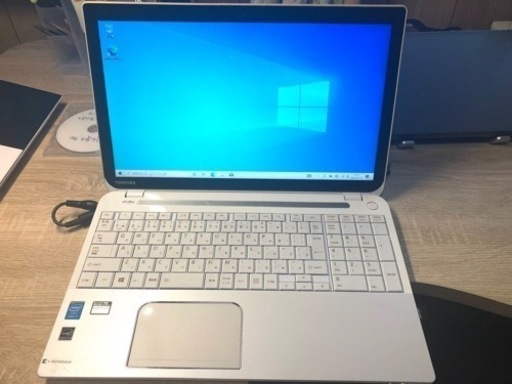 東芝 Dynabook Core i7 SSD T654/68KW Win10