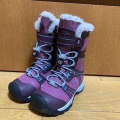 KEEN 冬履　15cm