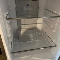 シャープ冷蔵庫137L中古美品の画像