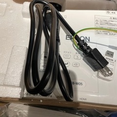 値下げ！！wiーfiアダプター付き！！　EPSONプロジェクター(ジャンク)の画像