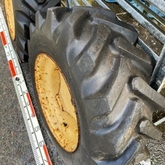 重機用？ホイール付タイヤの画像