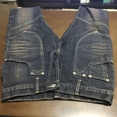去年の福袋に入ってたジーンズ