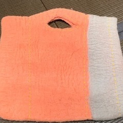 COCUE フェルトバッグの画像