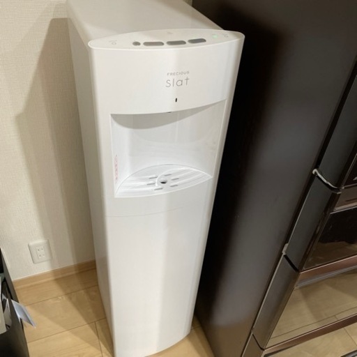 ウォーターサーバー　フレシャススラット