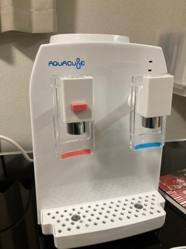 AQUACUBE ウォーターサーバー