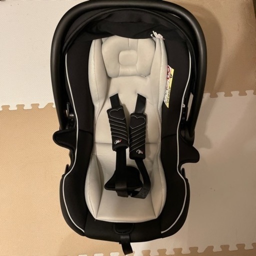 美品　チャイルドシート