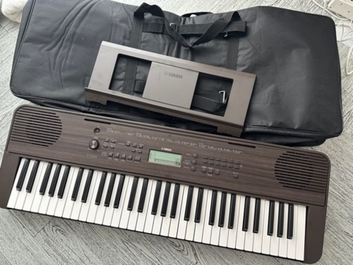 ヤマハ　キーボード　2021年製　ケース付き