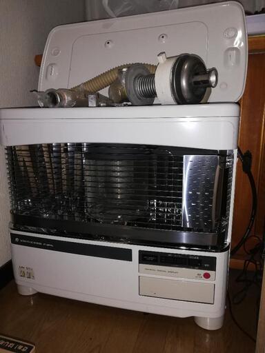 (終了)密閉式石油ストーブ　FFストーブ　CORONA　FF-68PRE 一式ですぐ使えます。