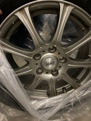 スタッドレスタイヤ 新品ホイール付き4本セット
