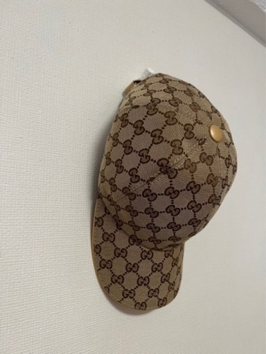 GUCCI キャップ?