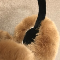 イヤーマフラー ファー素材の画像