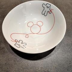 ディズニーのお皿の画像