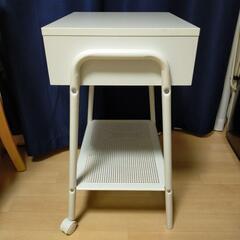 【IKEA】SETSKOG/セットスコグ ベッドサイドテーブル ホワイトの画像