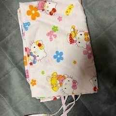 ベビーベッド用マットレスです ☆ハローキティカバー付き⤵️ 超美品です。の画像