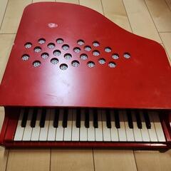 KAWAI ミニピアノの画像