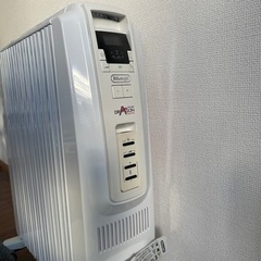 デロンギオイルヒーター　ホワイトの画像