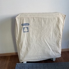 デロンギオイルヒーター　ホワイトの画像