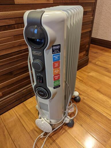 デロンギ　オイルヒーター HJ0812