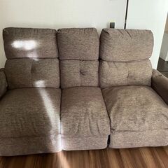 ニトリ　ソファー　電動リクライニング付きの画像