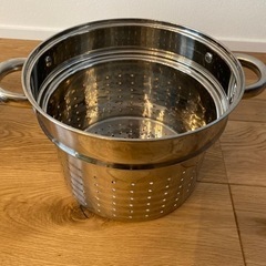 ステンレスパスタ鍋　蒸し器付きの画像