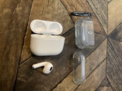 Apple Airpods (第3世代) 左側のみ ケース付き