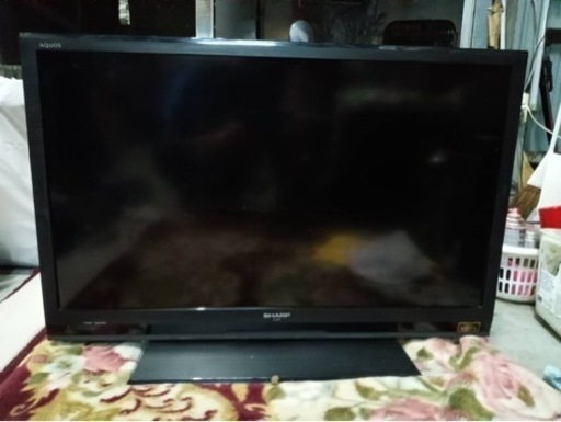 SHARP 2013年製　32型液晶TV