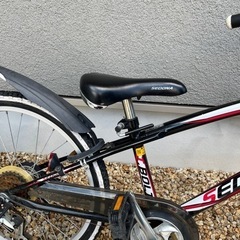 中古　自転車　22インチ　T.BOLT  6段変速の画像
