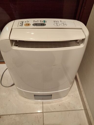 パナソニック 除湿機・乾燥機　 状態良好 11年製