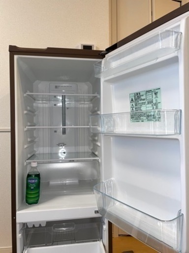 ☆リユースのサカイ横浜南店☆YM1179 SHARP 冷蔵庫 SJ-PD31H-W 310L
