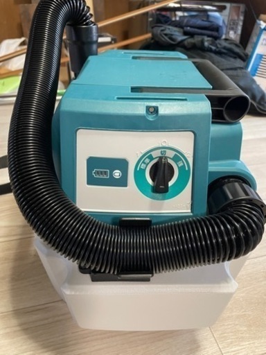 MAKITA 集塵機　乾湿両用　業務用
