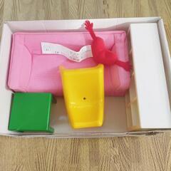 IKEA　HUSET　☆本付きの画像