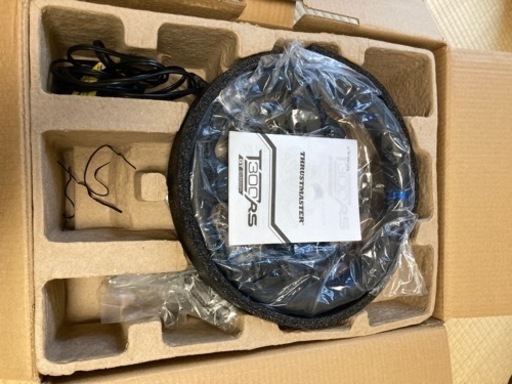 Thrustmaster スラストマスター T300RS GT Edition レーシング ホイール ステアリングコントローラー