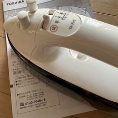 東芝の21年製スチームアイロンの画像