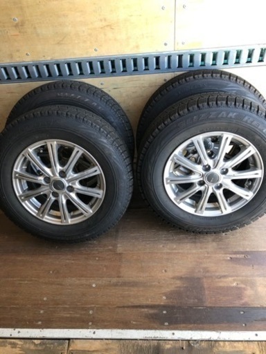 受け渡し決まりました　14インチ　スタッドレスタイヤ　4本セット　カローラなど