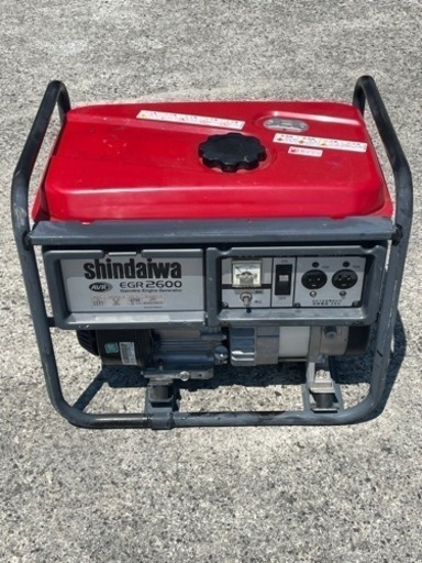 新ダイワ　発電機　EGR2600 中古品
