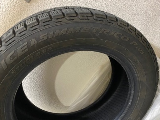 ピレリ スタッドレスタイヤ205/55R16 4本売