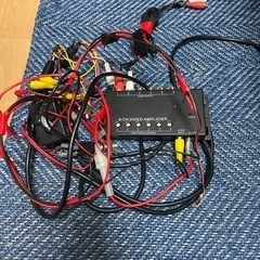リアモニター2個 ルームミラー型モニター1個の画像
