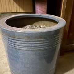 陶器火鉢の画像