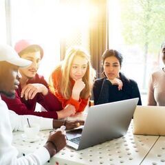 IT企業でのITエンジニア(WEB系・スマホアプリ系)の画像