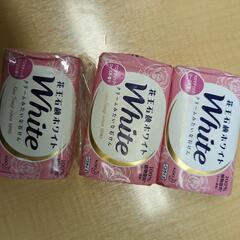 花王石鹸ホワイト　ローズの香り　６つセットの画像