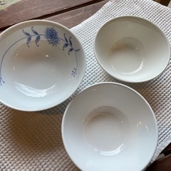 白い取分け皿 3点の画像
