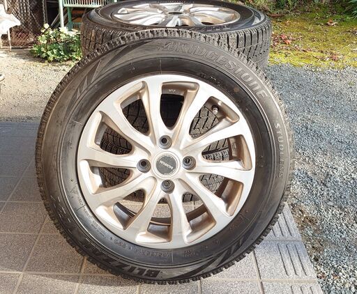 ブリジストンスタッドレス　175/65R14　ホイール付き