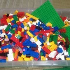 レゴブロック譲ります