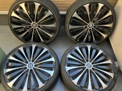 ギャルソンD.A.Dタイヤ