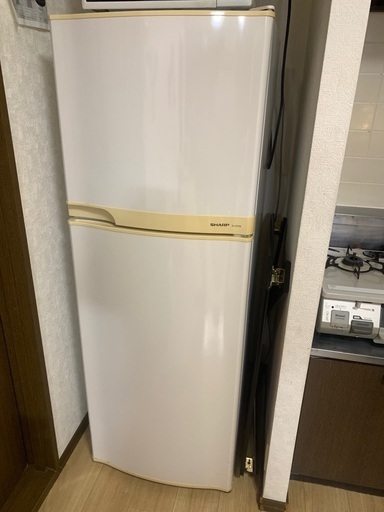 冷蔵庫 SHARP REFRIGERATOR