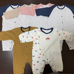 お取引中【無料】ベビー服 男の子60サイズ  ロンパースと半袖下...