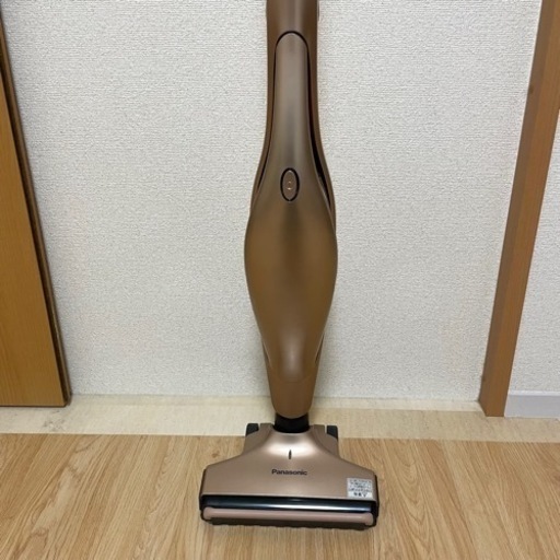 【コードレス掃除機】【Panasonic】