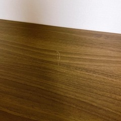 ウォールナットカラーの棚の画像