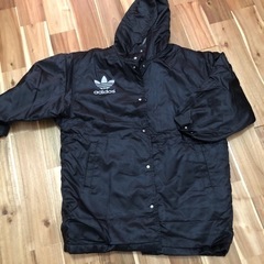 アディダス　ベンチコート
